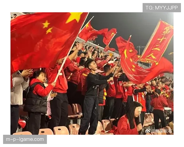 中国球队征战亚足联杯，展现拼搏精神赢得球迷喝彩