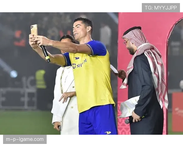 C罗加盟沙特联赛助力中东足球焕新发展，引发行业广泛关注