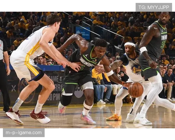 兰德尔无球效率下滑，对比上赛季阵地战影响力减弱