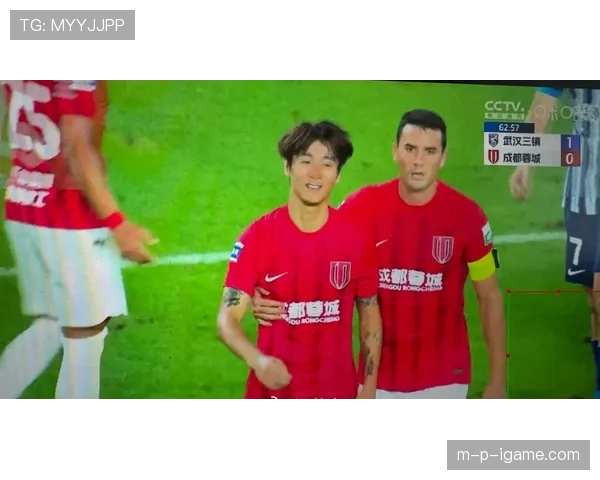 安赛龙的生活费估计能买一辆小车，训练那阵子连半夜吃个夜宵都奢侈吧？