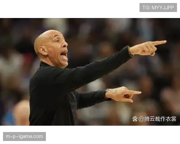 拉文这训练完直接去夜店的穿搭，真当自己是NBA顶薪超模啊？